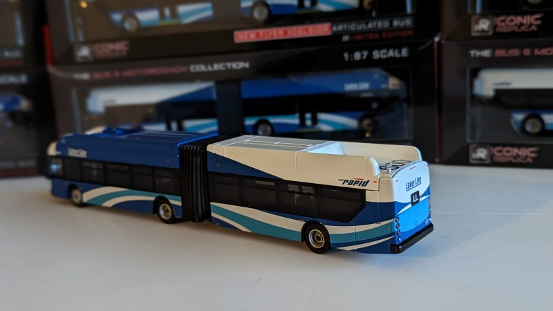 Grand Rapids "Laker Line" - NFI Xcelsior XN60 - Laker Line